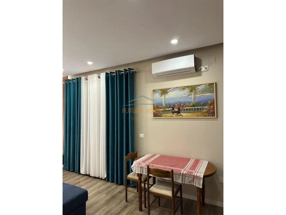 Tirane, jepet me qera apartament 1+1 Kati 3, 65 m² 640 € 