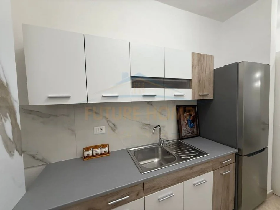 Tirane, jepet me qera apartament 1+1 Kati 5, 78 m² 500 € 