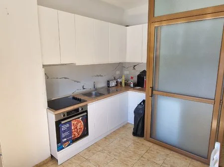 Tirane, jepet me qera apartament 2+1 Kati 4, 78 m² 550 € 