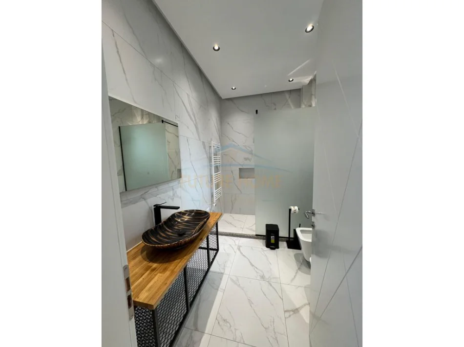 Shqiperi, jepet me qera Vile 2 Katshe , 107 m² 900 € (Fresk)