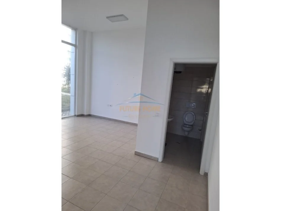 Tirane, jepet me qera ambjent biznesi Kati 0, 33 m² 240 € (RRUGA SIRI KODRA)