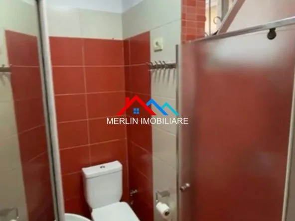 Tirane, jepet me qera apartament 2+1 Kati 1, 84 m² 570 € (BULEVARDI ZOGU I PARE)