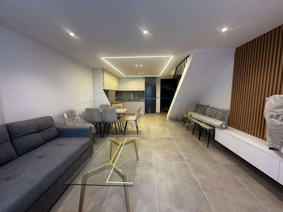 Tirane, shitet apartament 1+1 Kati 1, 69 m² 120.000 € (GOLDEN PARK)