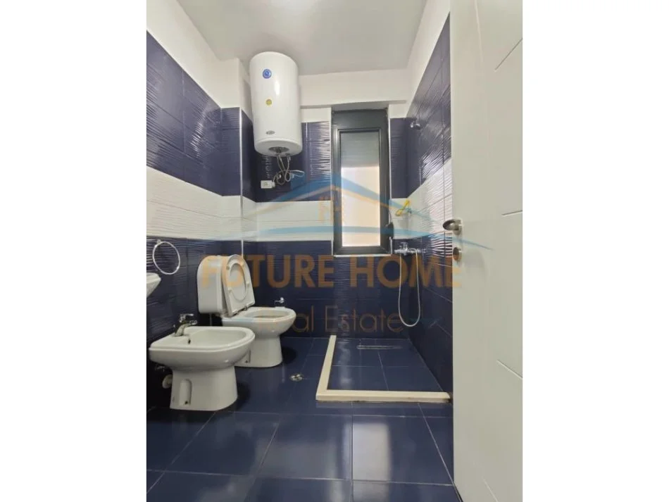 Tirane, jepet me qera apartament 1+1 Kati 5, 66 m² 500 € (PRANE MOZAIKUT)