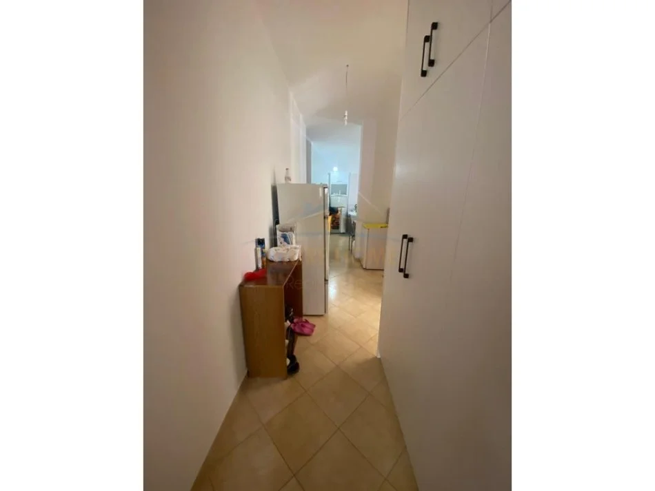Durres, jepet me qera apartament 2+1 Kati 3, 100 m² 400 € (PLAZH ILIRIA)