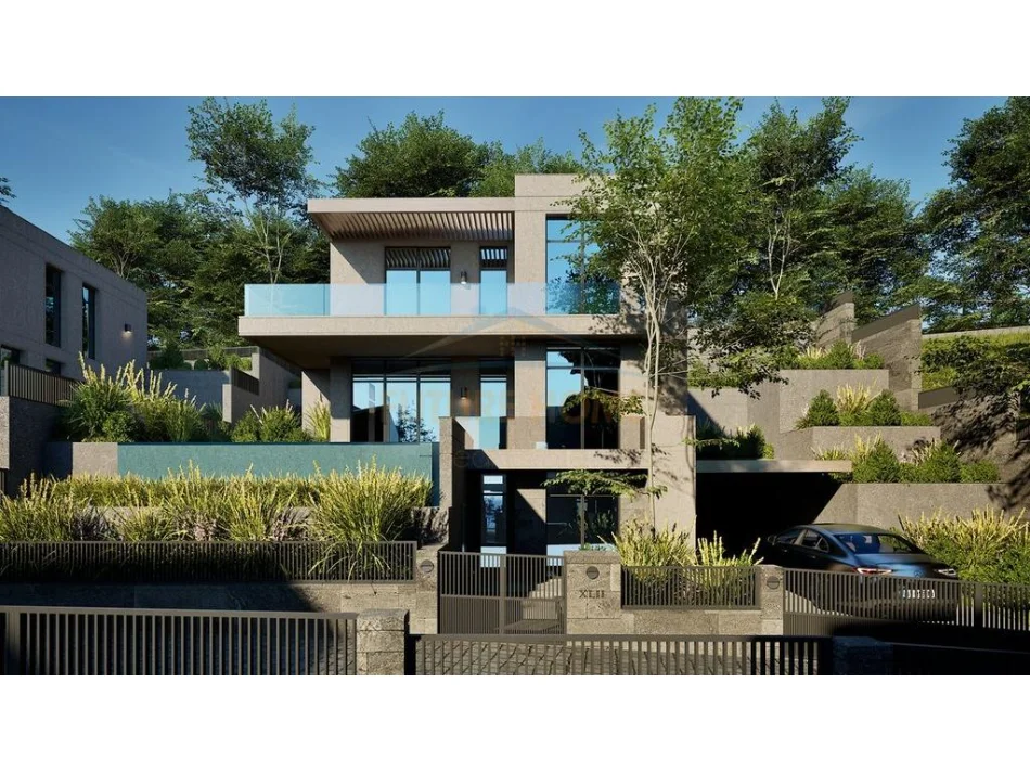 Tirane, shitet Vile 3 Katshe , 939 m² 1.000.000€ (Liqeni i Farkes)