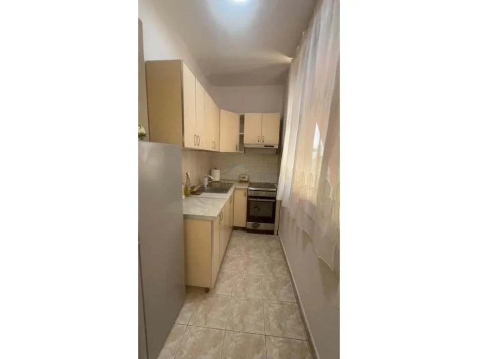 Tirane, jepet me qera apartament 1+1 Kati 6, 65 m² 550 € 