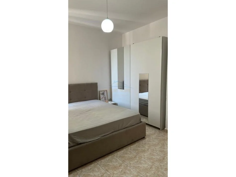 Tirane, jepet me qera apartament 1+1 Kati 6, 65 m² 550 € 