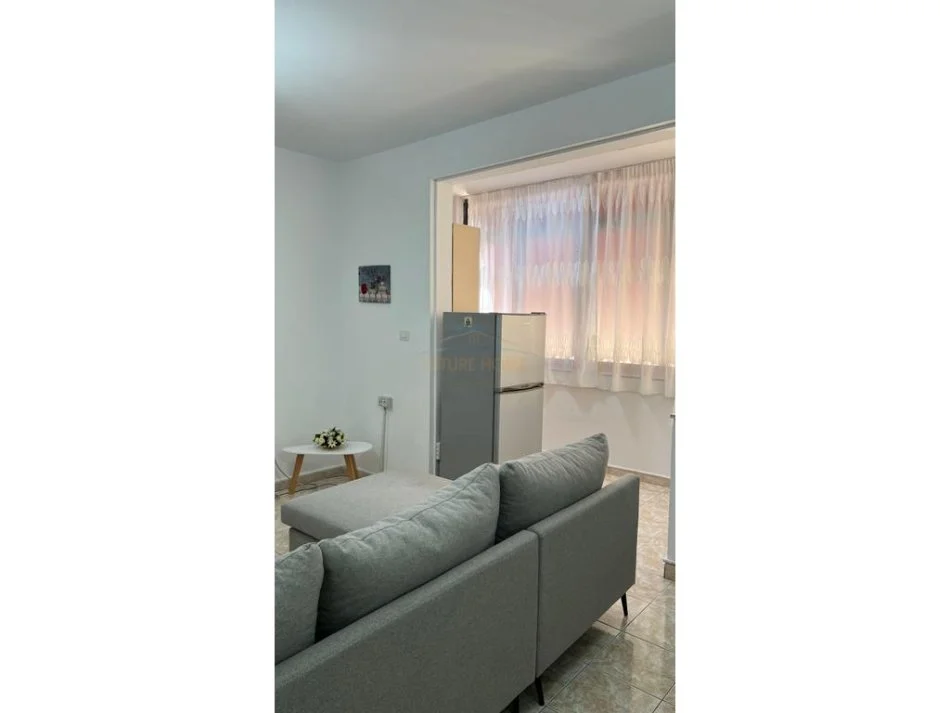Tirane, jepet me qera apartament 1+1 Kati 6, 65 m² 550 € 