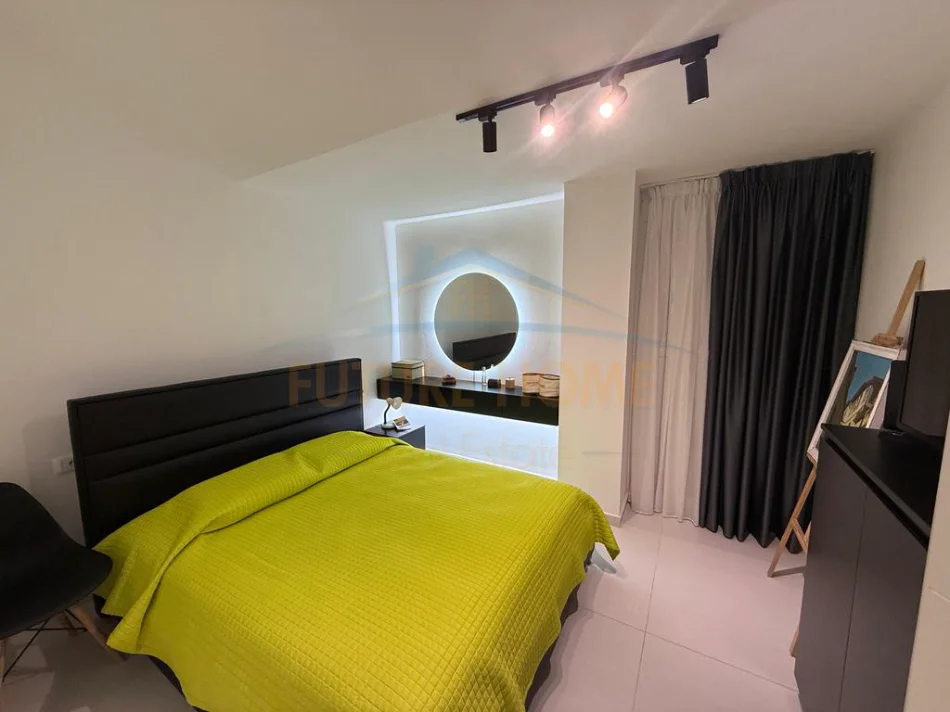 Tirane, shitet apartament 1+1 Kati 5, 64 m² 99.000 € (Prane 2 Luaneve)