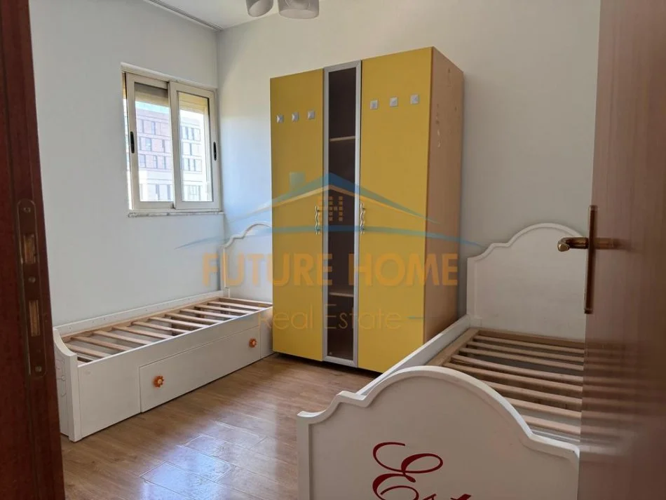 Tirane, jepet me qera apartament 2+1 Kati 6, 80 m² 600 € 