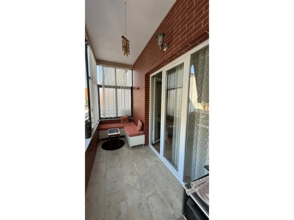 Tirane, shitet apartament 2+1+Ballkon Kati 1, 114 m² 157.000 € (Yzberisht Prane Pasticeri Nela)