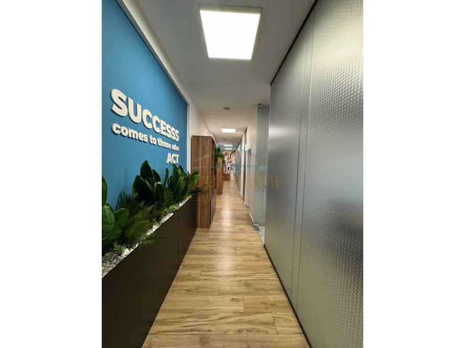 Tirane, jepet me qera zyre Kati 1, 211 m² 2.000 € (Unaza e Re, Rezidenca Future Home)