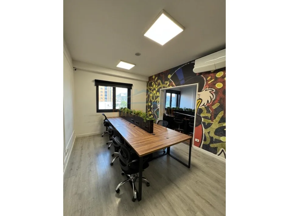 Tirane, jepet me qera zyre Kati 1, 211 m² 2.000 € (Unaza e Re, Rezidenca Future Home)