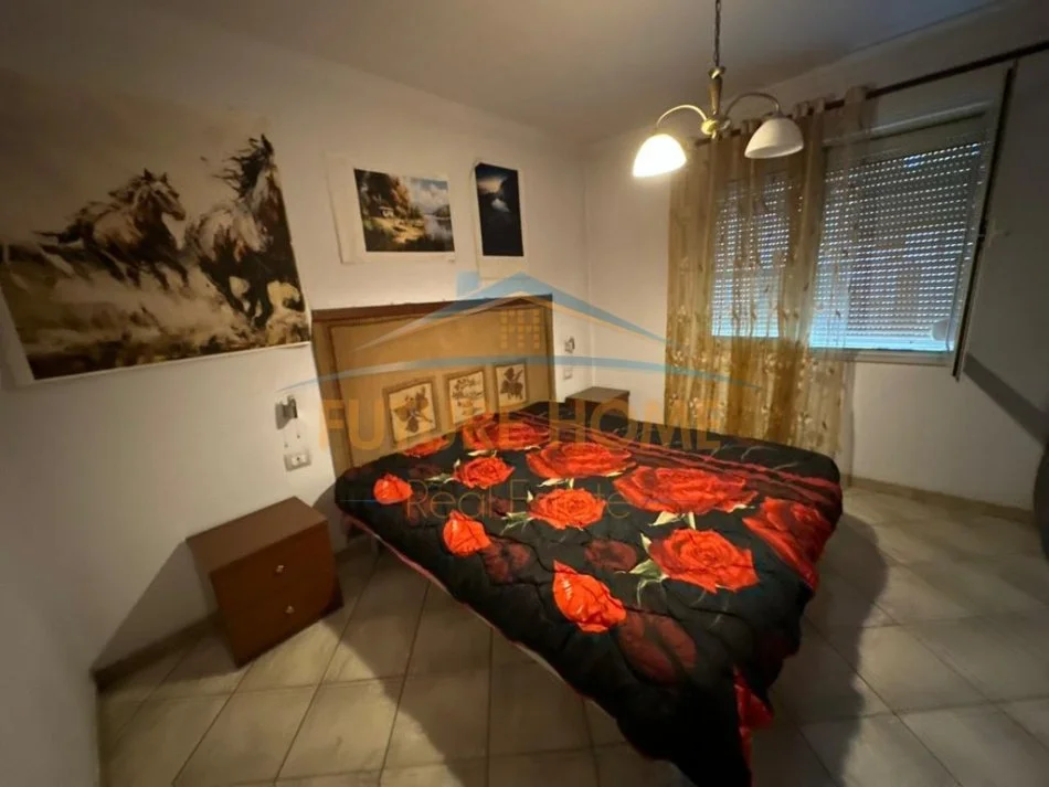 Tirane, jepet me qera apartament 1+1 Kati 0, 56 m² 400 € 