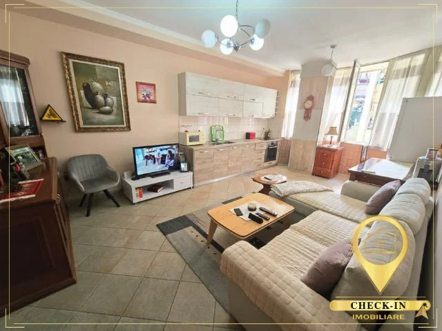 Tirane, shitet apartament 2+1+Aneks+Ballkon Kati 2, 68 m² 139.000 € (Rruga Shkelqim Fusha)
