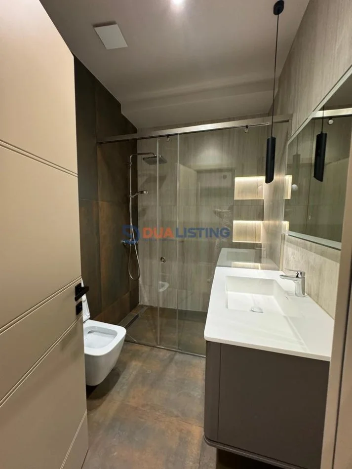 Tirane, shitet apartament 2+1 , 168 m² 485.000 € (Rruga e Kavajes)