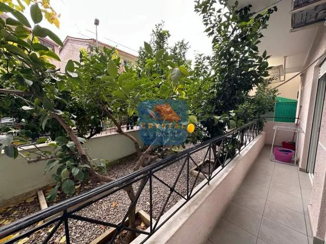 Tirane, jepet me qera shtepi 1+1+BLK Kati 1, 50 m² 400 Euro (rruga rasim kalakula)