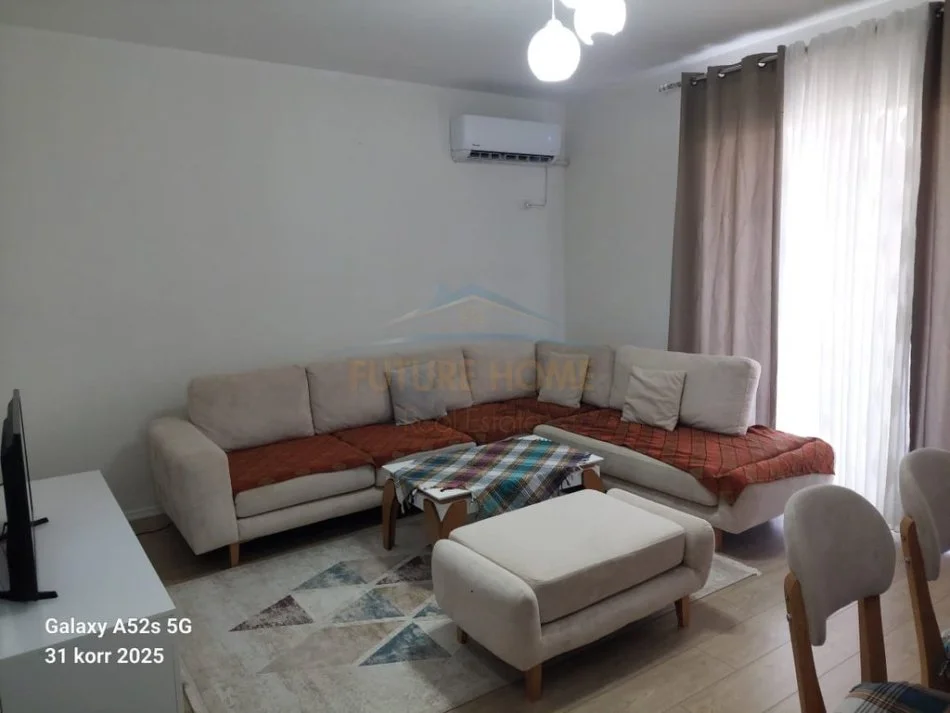 Tirane, jepet me qera apartament 2+1 Kati 2, 90 m² 500 € 