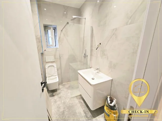 Tirane, shitet apartament 1+1+Ballkon Kati 0, 55 m² 83.000 € (Rruga Tomi Kristo, Ali Demi)