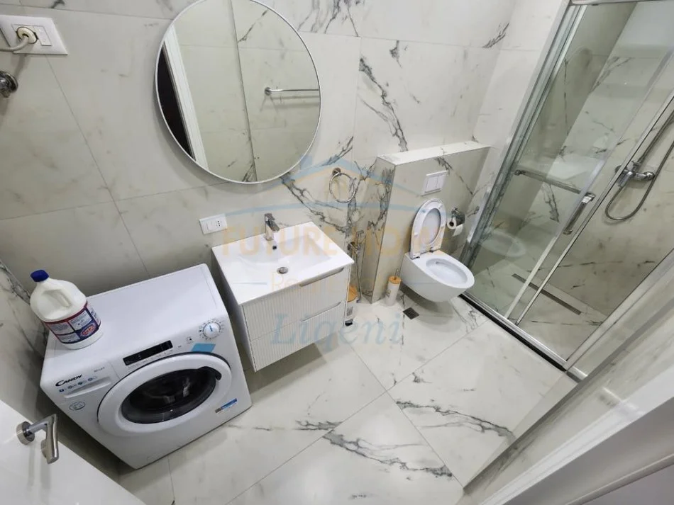 Tirane, jepet me qera apartament 2+1+Ballkon Kati 1, 126 m² 1.200 € (Liqeni i Thate, Tiranë)