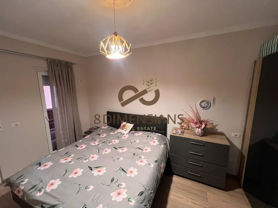 Tirane, jepet me qera apartament 2+1 Kati 3, 100 m² 450 € (fresk)