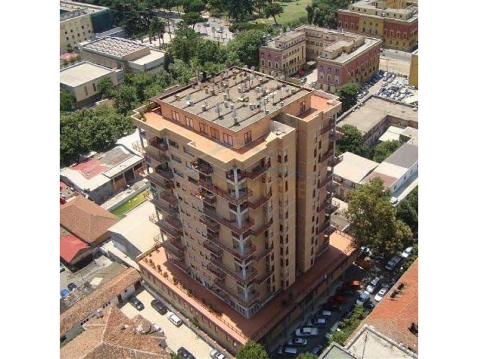 Tirane, shitet ambjent biznesi Kati 0, 45 m² 185.000 €