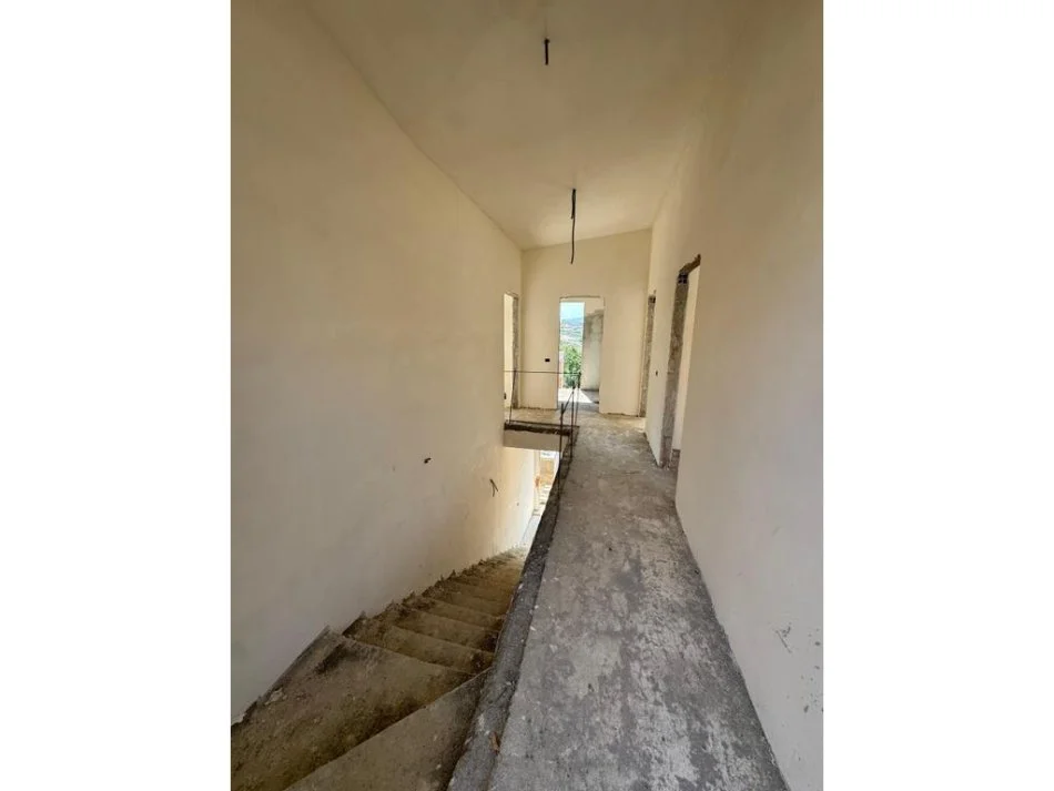 Tirane, shitet Vile 4+1 , 218 m² 520.000 € (Mullet)