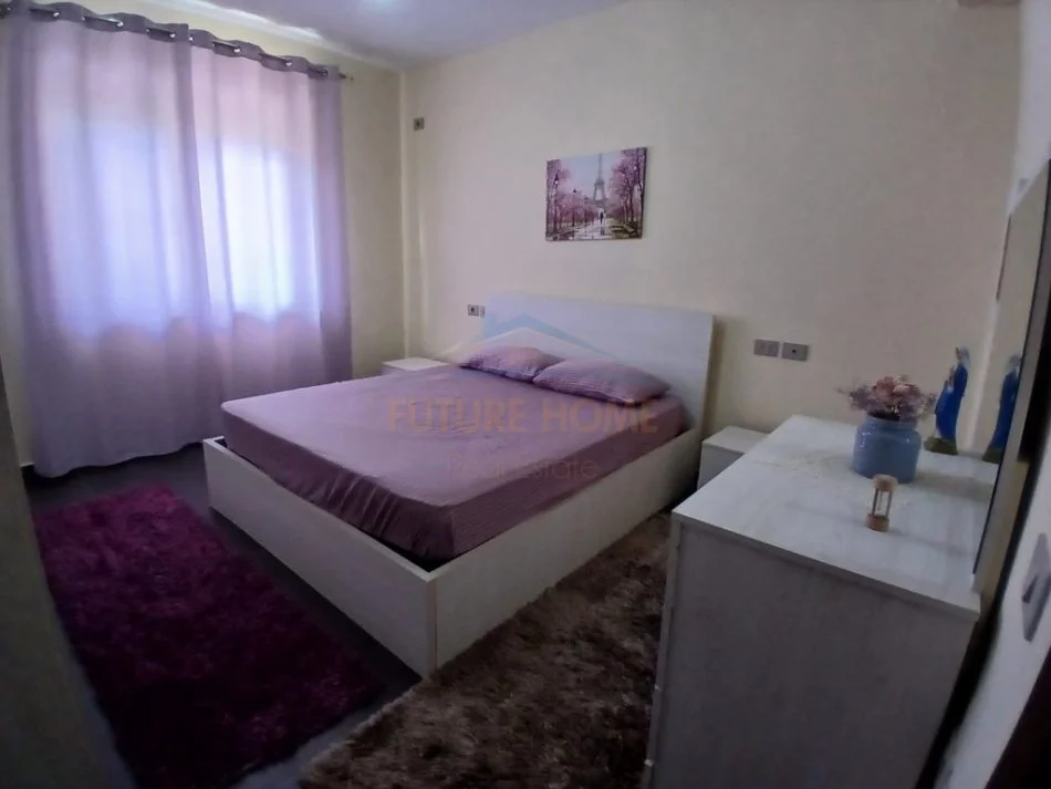 Tirane, jepet me qera apartament 2+1 Kati 2, 110 m² 550 € 
