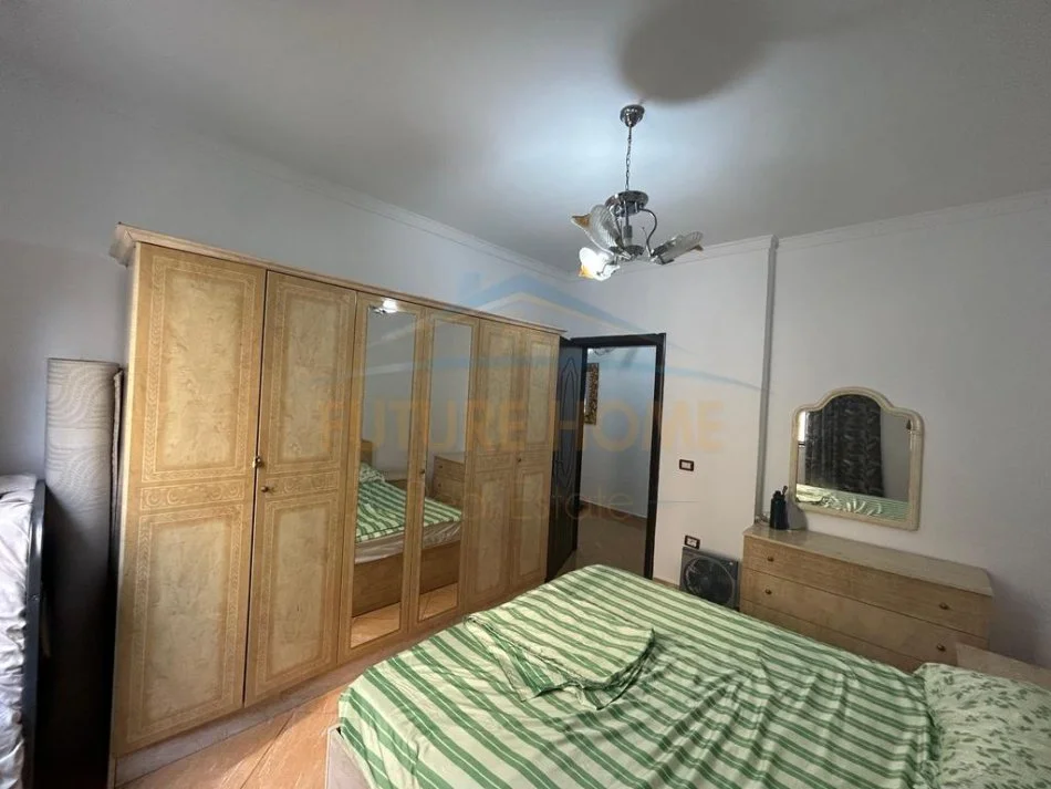 Mali Robit, shitet apartament 1+1 Kati 3, 63 m² 98.000 € 