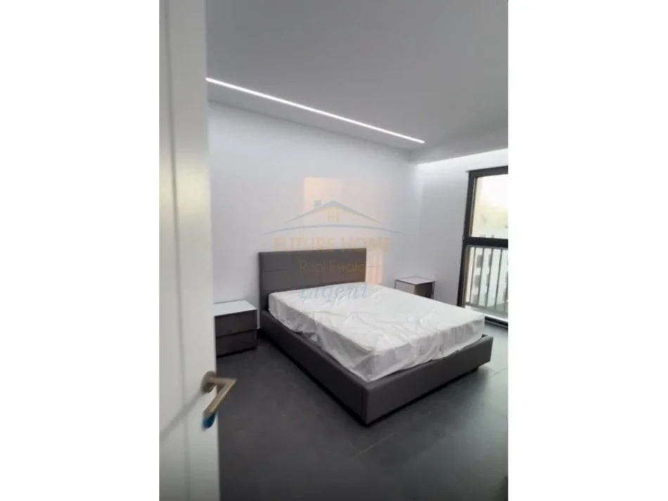 Tirane, jepet me qera apartament 1+1+Ballkon Kati 6, 70 m² 600 € (Bulevardi i Ri, Tiranë)