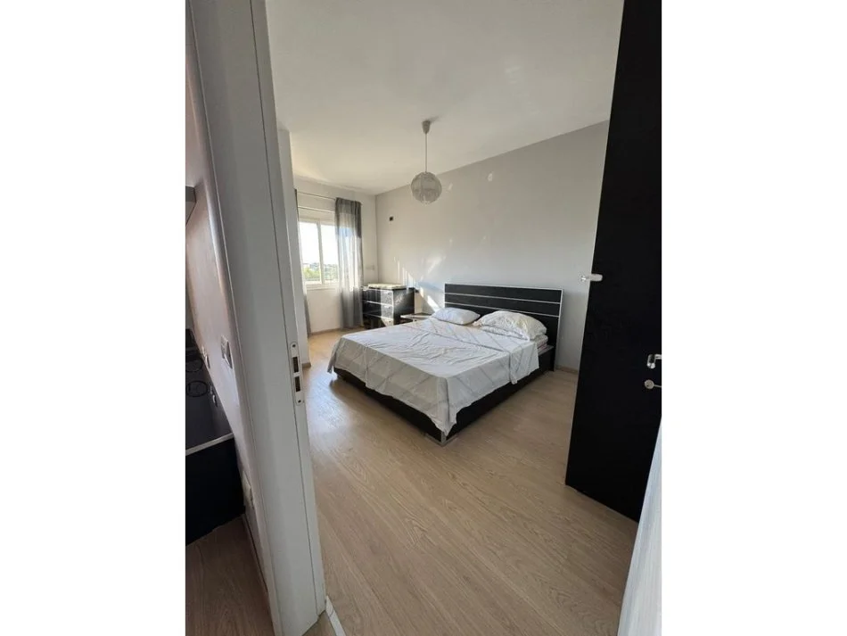 Shqiperi, jepet me qera apartament 1+1 Kati 4, 56 m² 500 € 