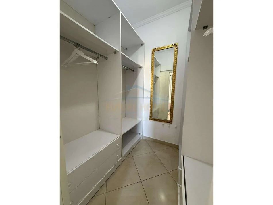 Tirane, jepet me qera apartament 2+1+Ballkon Kati 3, 110 m² 450 € (RRUGA INDUSTRIALE ARDENO)  UNA56884