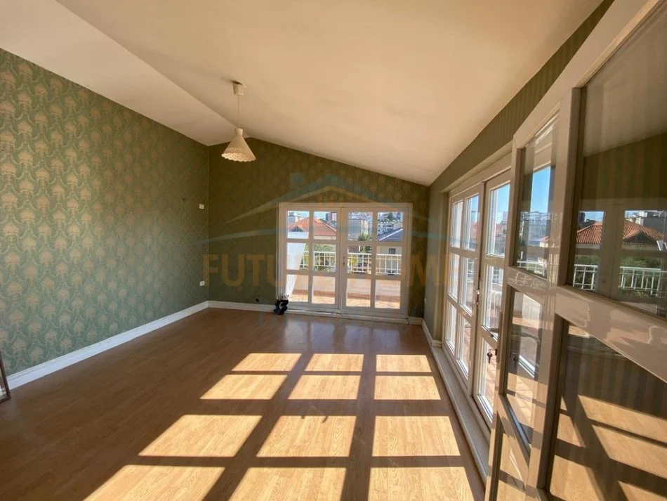 Tirane, jepet me qera apartament 3 Katshe Kati 0, 427 m² 1.500 € (Allias, Tiranë)