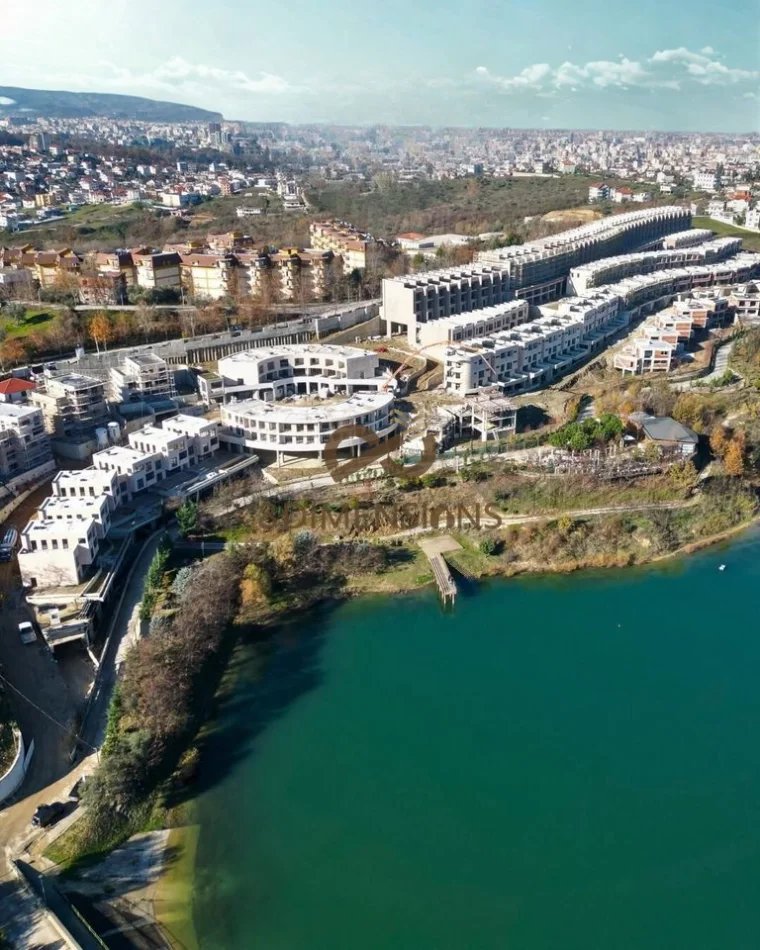 Tirane, shitet apartament duplex Dublex Kati 0, 124 m² 190.000 € (farke)