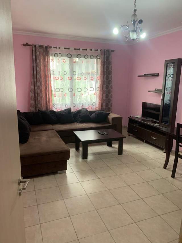 Tirane, jepet me qera apartament 1+1+A+BLK Kati 2, 70 m² 30.000 Leke (ASTIR)