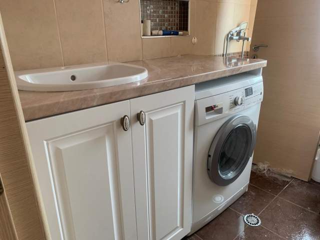 Tirane, jepet me qera apartament 2+1+A+BLK Kati 5, 120 m² 450 Euro (Concord center)