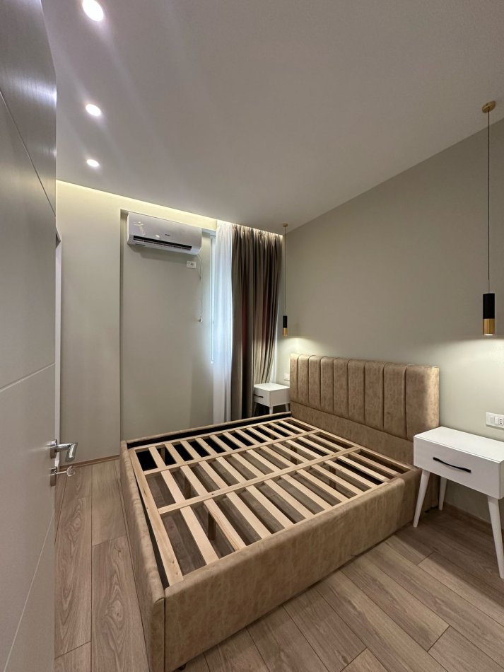 Tirane, jepet me qera apartament duplex 1+1+Ballkon , 67 m² 500 € (Astir)