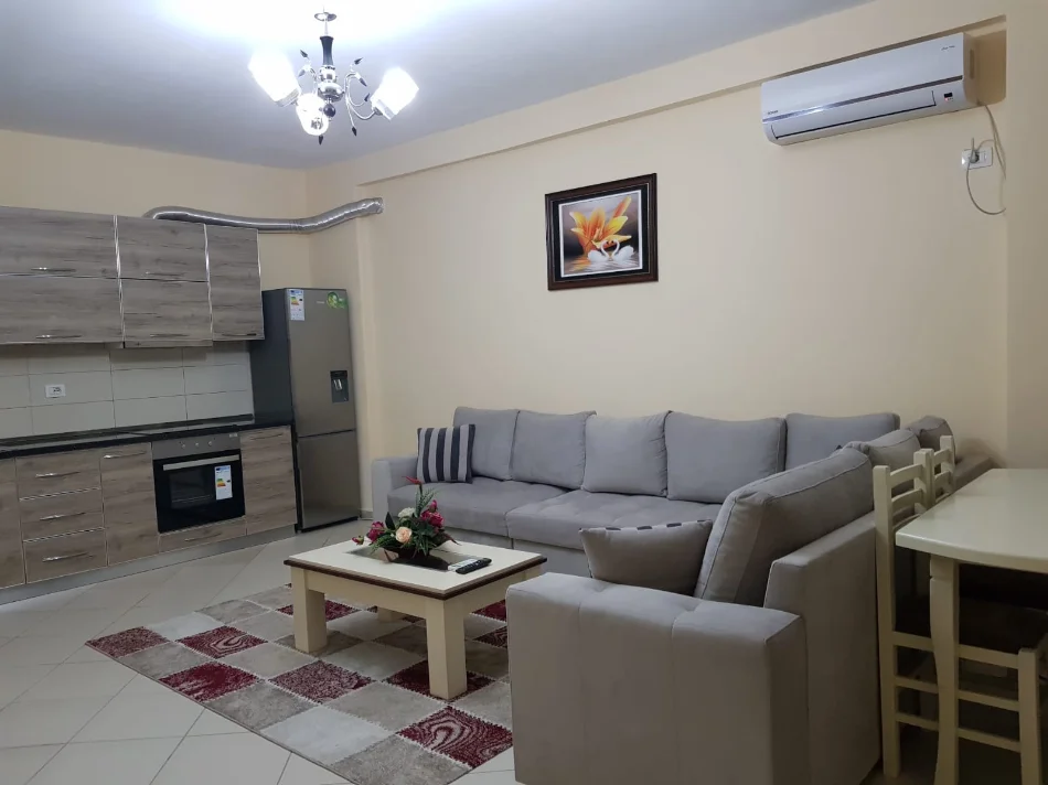 Tirane, jepet me qera apartament 1+1 Kati 10, 70 m² 420 € (Bar Artisti ne Astir)