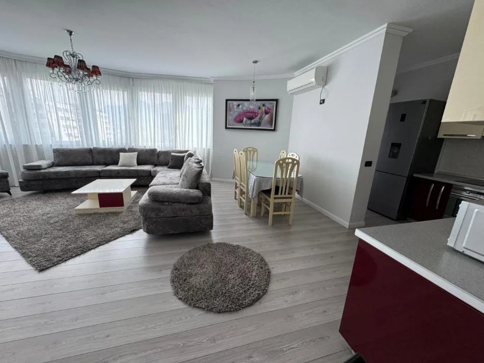 Tirane, jepet me qera apartament 3+1 Kati 6, 115 m² 1.200 € (Delijorgji)