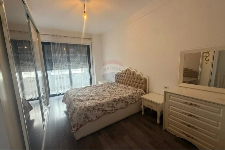 Tirane, jepet me qera apartament , 100 m² 550 € (Teodor Keko)