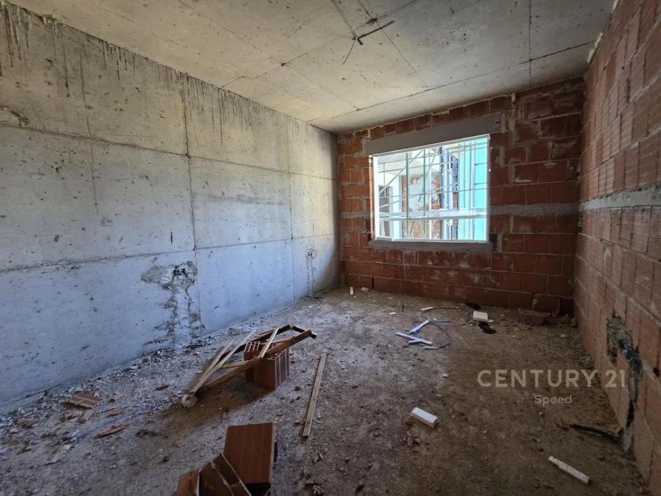 Tirane, shes apartament 1+1 Kati 4, 74 m² 74.500 € (Paskuqan)