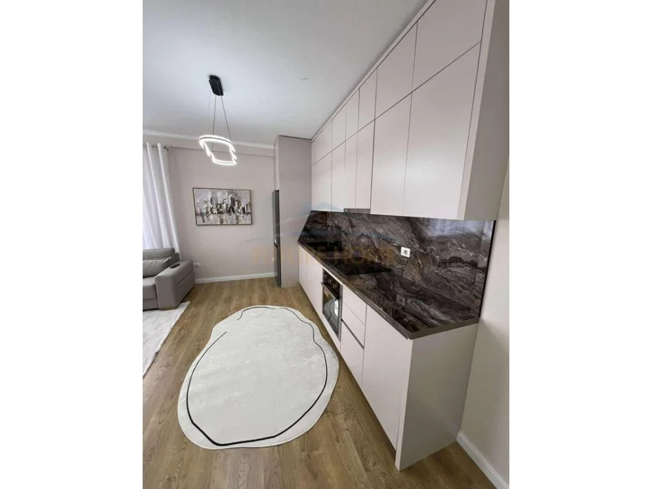 Tirane, shitet apartament 2+1 Kati 9, 91 m² 148.000 €   UNA56891