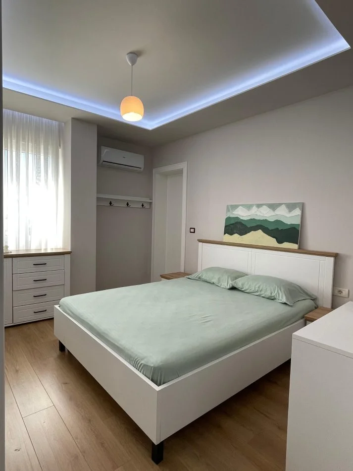 Tirane, jepet me qera apartament 2+1 Kati 4, 110 m² 850 € (Rruga e kavajes perballe delijorgjit)