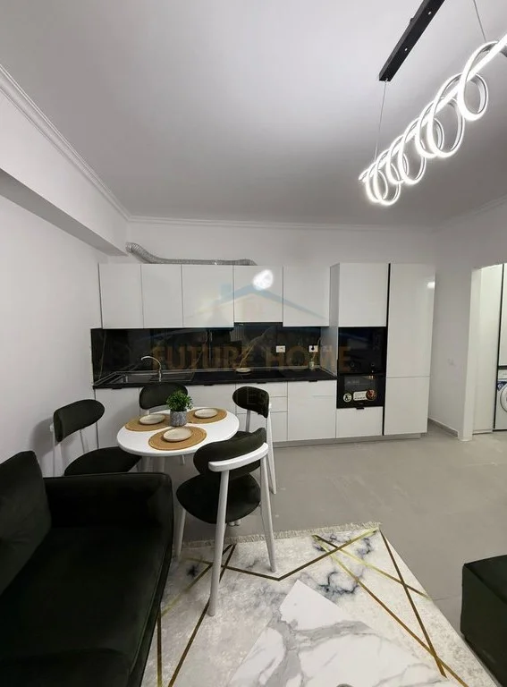 Shkembi Kavajes, shitet apartament 1+1 Kati 1, 56 m² 77.000 €
