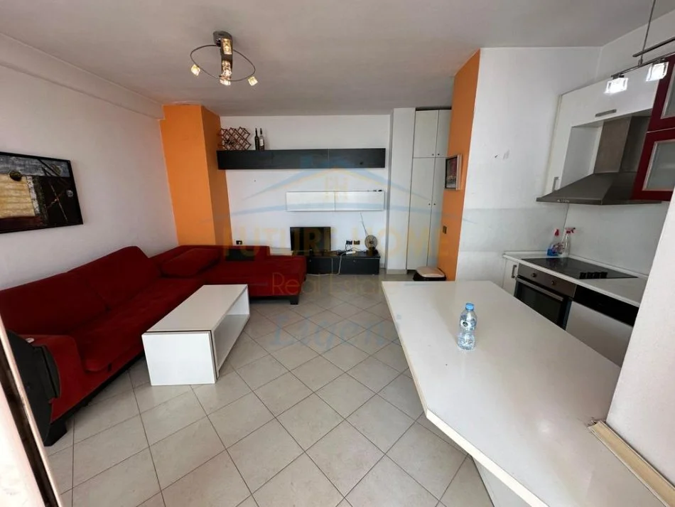 Tirane, shitet garsionere Kati 10, 52 m² 73.000 € (PRANE BOHEM)   LI56930