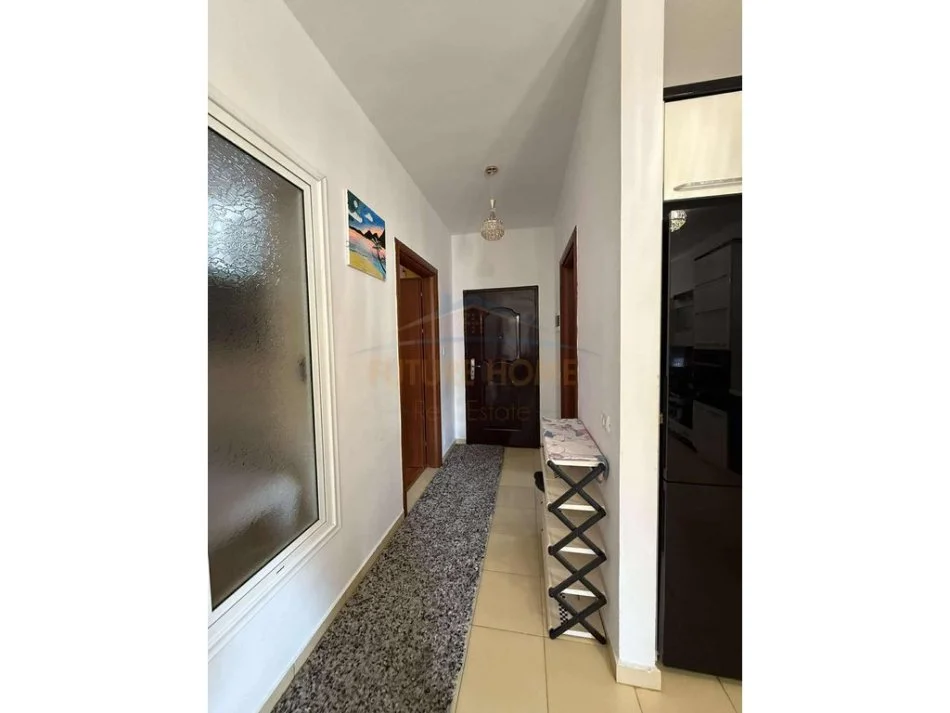 Tirane, jepet me qera apartament 2+1+Ballkon Kati 6, 67 m² 450 € (prane GRAND GALLERY)  UNA56938