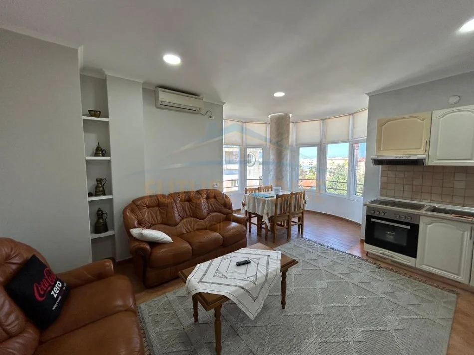 Mali Robit, shitet apartament 2+1+Ballkon Kati 6, 75 m² 77.000 € (Mali i Robit Golem)