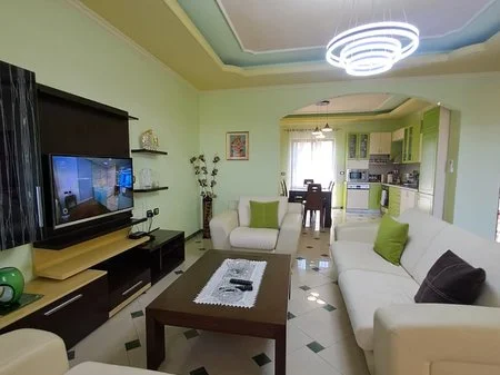 Tirane, jepet me qera apartament 2+1+Ballkon Kati 2, 144 m² 520 € (selite)