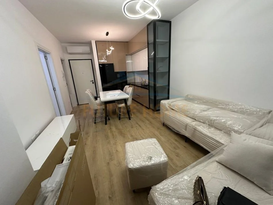 Tirane, jepet me qera apartament 1+1 Kati 2, 44 m² 550 € 